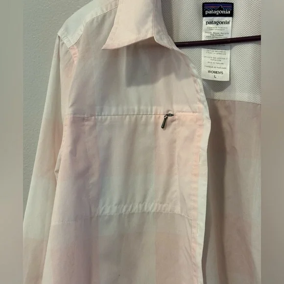 SOLD OUT 
Patagonia Light Pink Button-Up Shirt - Picture 3 of 8